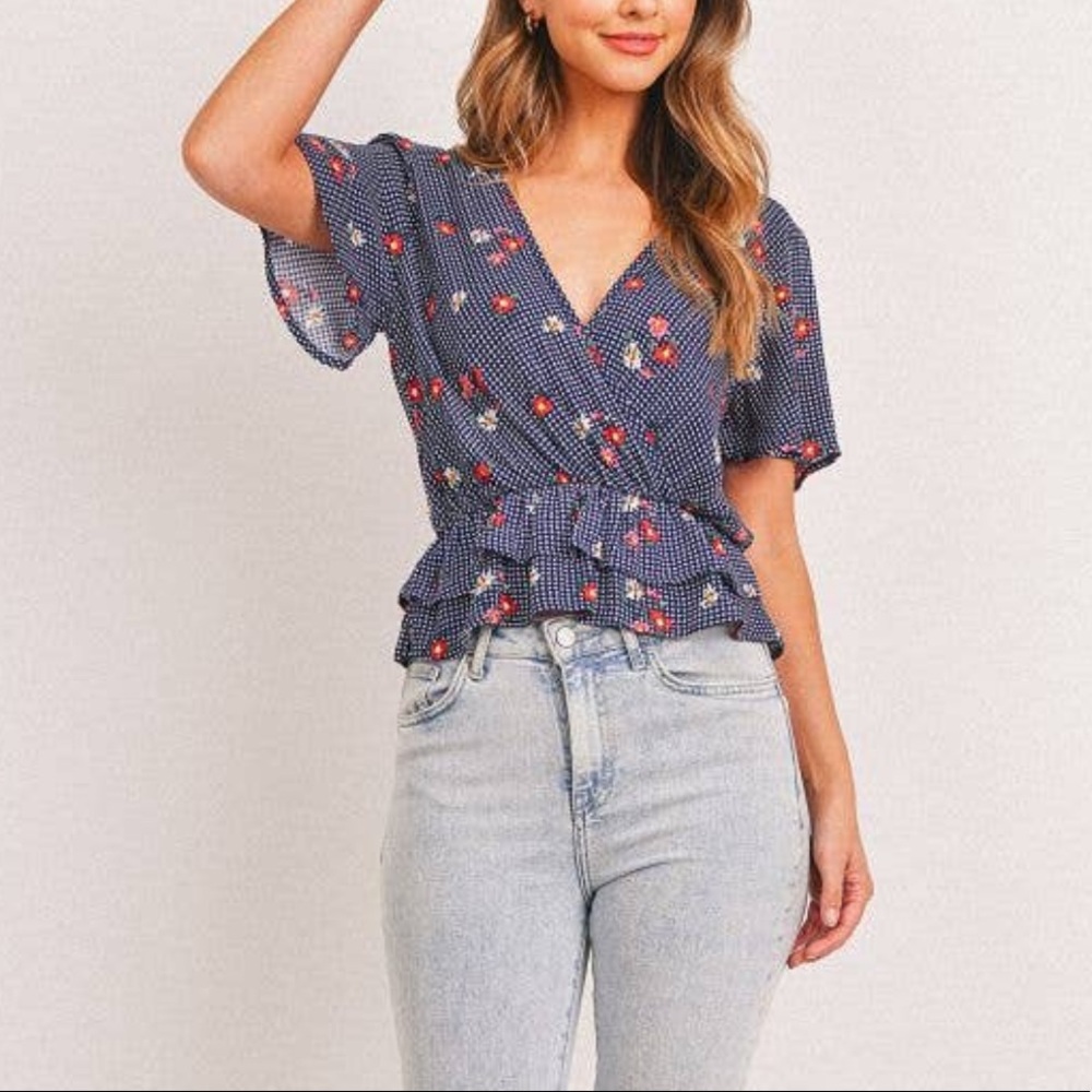 NWT Navy Blue Gingham Floral Print Open Back Short Sleeve Top - Picture 2 of 7